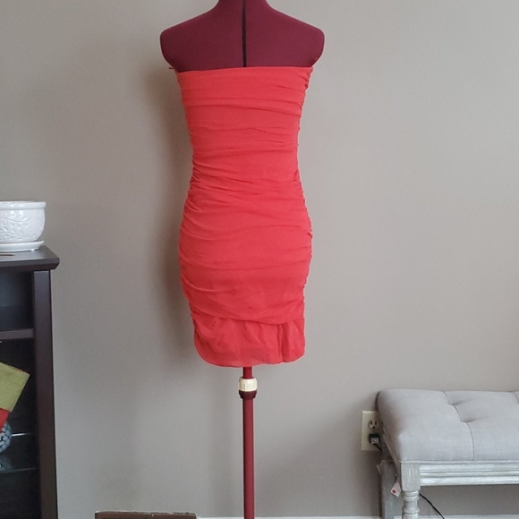 Dress - Picture 4 of 4